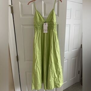 Zara Dress- NWT size Small